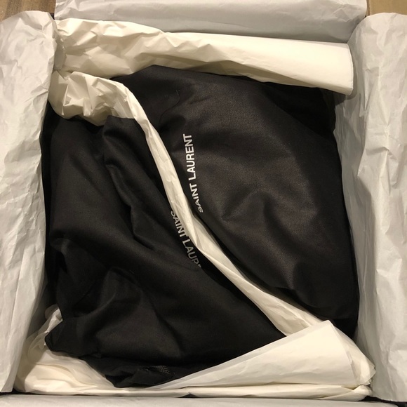 New with Tags Saint Laurent Vernice Nude heels - Picture 8 of 9